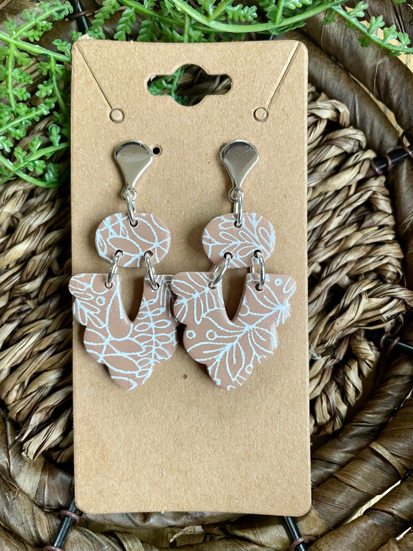 Nude Floral Arch